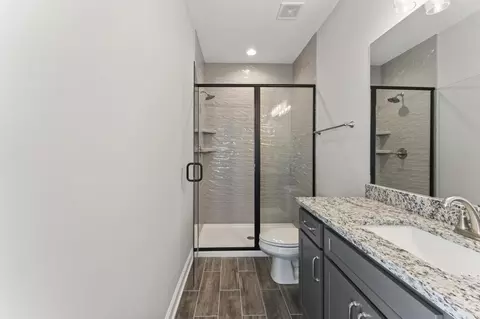 Bath - 2124 Gracie Bug Loop, Murfreesboro, TN 37128 photo 2 of 3