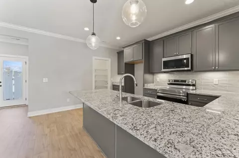 Kitchen - 2124 Gracie Bug Loop, Murfreesboro, TN 37128 photo 2 of 2