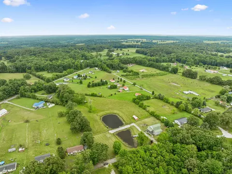 View/Area - 210 S 3rd St, Dickson, TN 37055 photo 16 of 16