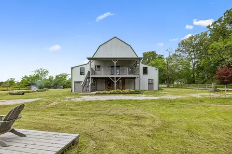 Other - 210 S 3rd St, Dickson, TN 37055 photo 2 of 36