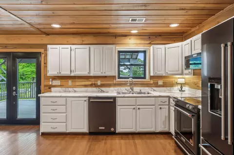 Kitchen - 210 S 3rd St, Dickson, TN 37055 photo 5 of 5