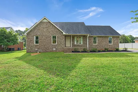 2307 Valley Grove Dr, Murfreesboro, TN 37128