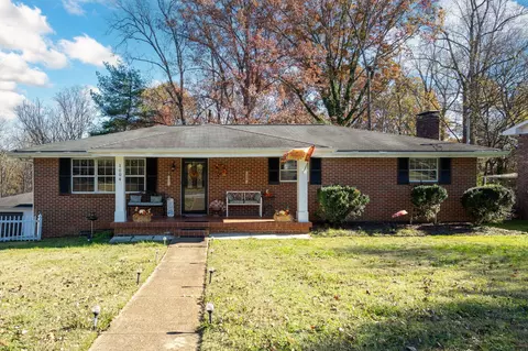 1004 Ravencrest Dr, Chattanooga, TN 37421