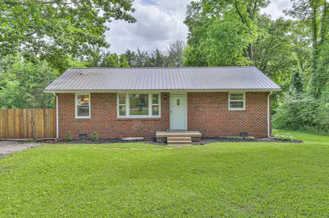 1806 Mars St, La Vergne, TN 37086