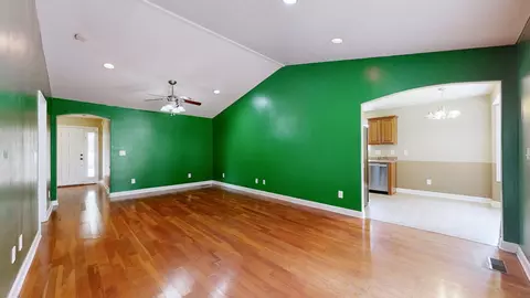 Living - 100 Hickory Pointe, Dickson, TN 37055 photo 3 of 3