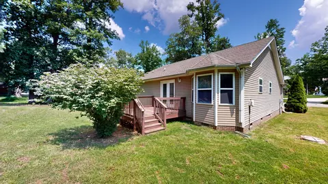Exterior - 100 Hickory Pointe, Dickson, TN 37055 photo 5 of 5