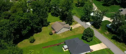 View/Area - 100 Hickory Pointe, Dickson, TN 37055 photo 1 of 3