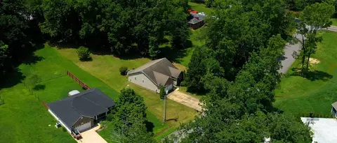 View/Area - 100 Hickory Pointe, Dickson, TN 37055 photo 2 of 3