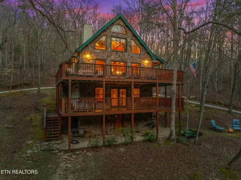 116 Chickasaw Dr, Harriman, TN 37748