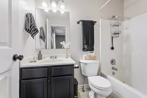 Bath - 392 Mountain View Dr, Morrison, TN 37357 photo 1 of 2