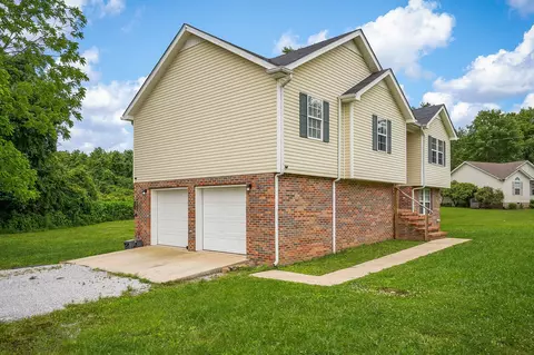 Exterior - 392 Mountain View Dr, Morrison, TN 37357 photo 5 of 6