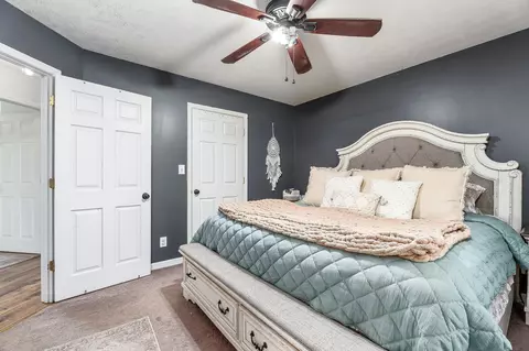 Bedroom - 392 Mountain View Dr, Morrison, TN 37357 photo 2 of 8