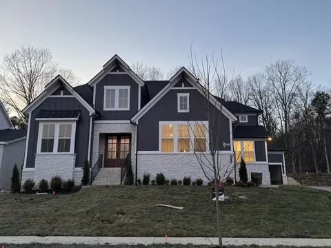6013 Elliott Ct, Arrington, TN 37014