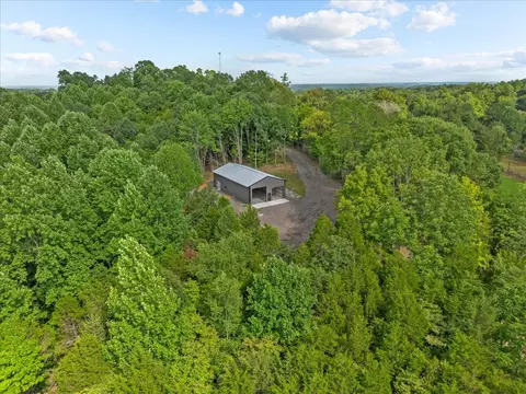 431 Old Highway 49, Charlotte, TN 37036