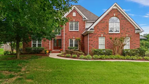 2214 Woodridge Trl, Murfreesboro, TN 37130