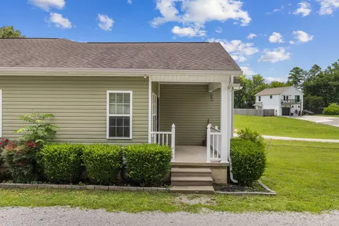 Exterior - 107 Wallace Cir, Killen, AL 35645 photo 3 of 9