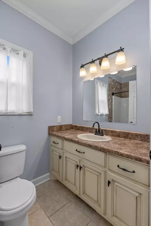 Bath - 107 Wallace Cir, Killen, AL 35645 photo 1 of 2