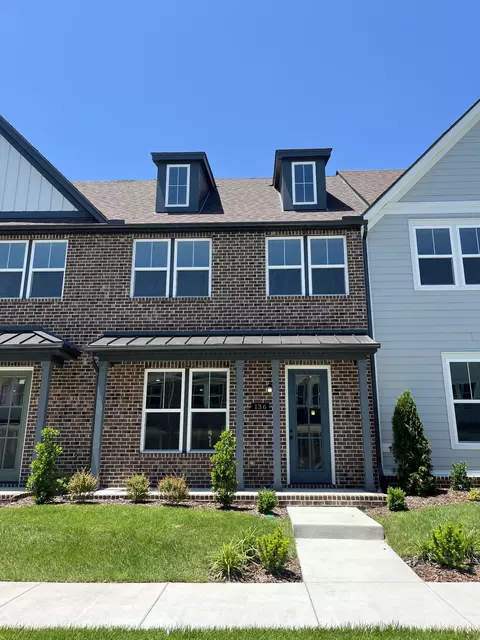 136 Valentine Aly, Nashville, TN 37218
