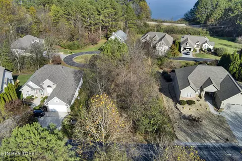 306 Awohili Ln, Loudon, TN 37774