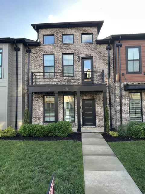 1451 Rebecca Johns Dr, Murfreesboro, TN 37128