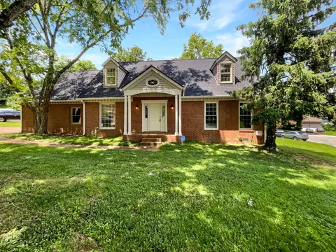 601 S Riverbend Ct, Nashville, TN 37221