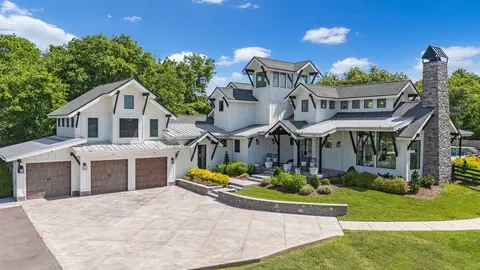 1884 W Harpeth Rd, Franklin, TN 37064