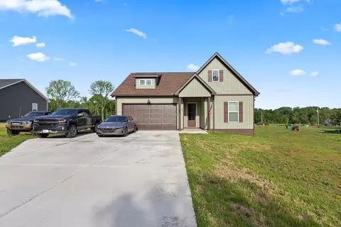 366 Bill Fuson Rd, Mcminnville, TN 37110