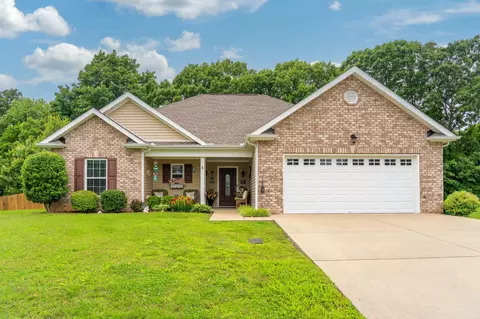 211 Blossom Ct, White House, TN 37188