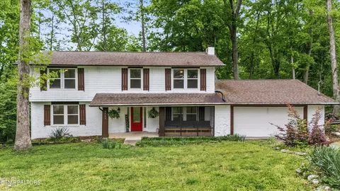 1101 Green Oak Ln, Knoxville, TN 37932