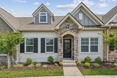 210 Trevor Dr #210, Mount Juliet, TN 37122