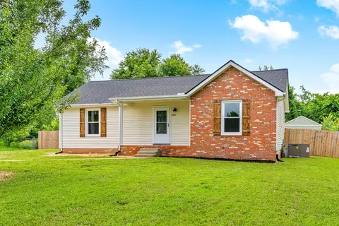 242 Quail Ridge Rd, Clarksville, TN 37042