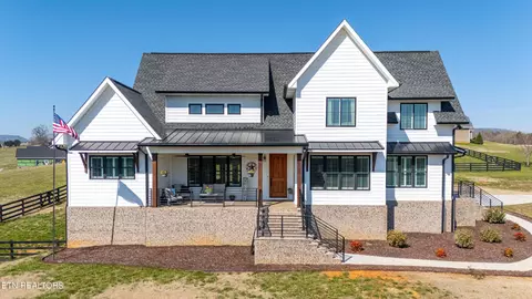 175 Park View Dr, Blaine, TN 37709