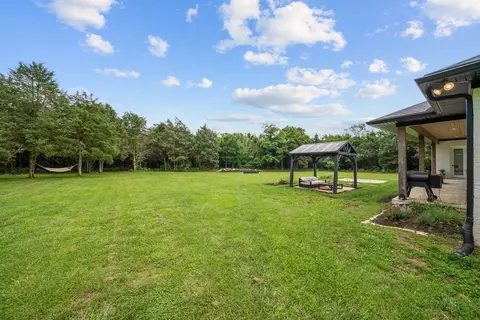 Exterior - 1240 John Windrow Rd, Eagleville, TN 37060 photo 4 of 15