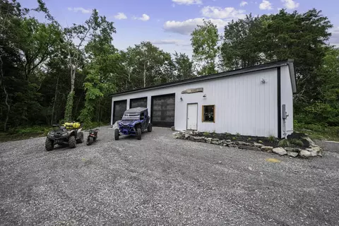 Exterior - 1240 John Windrow Rd, Eagleville, TN 37060 photo 14 of 15