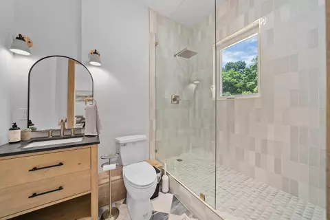 Bath - 1240 John Windrow Rd, Eagleville, TN 37060 photo 5 of 6