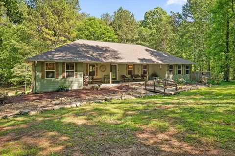 204 Chapman Ct, La Fayette, GA 30728