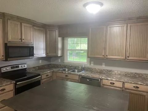 216 Apache Cir, Pulaski, TN 38478 photo 10