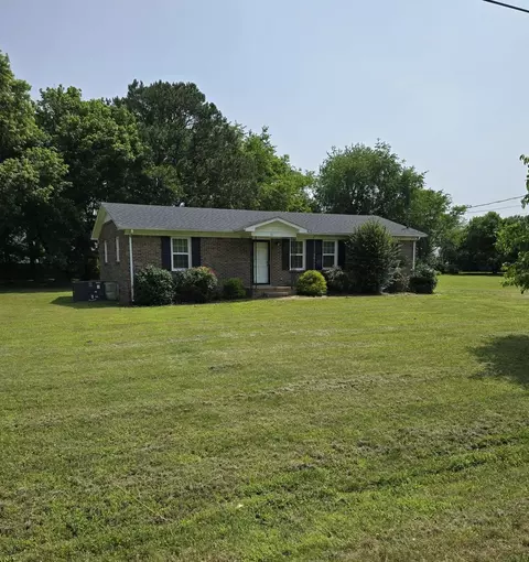 216 Apache Cir, Pulaski, TN 38478 photo 5