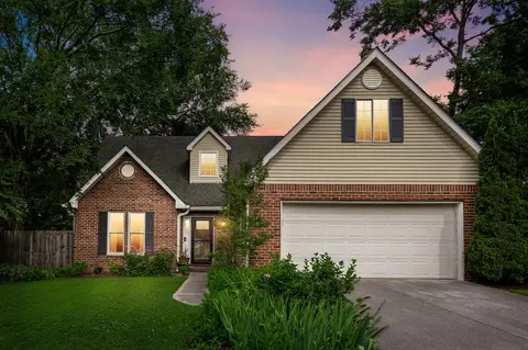 3613 Peninsula Ct, Nashville, TN 37217