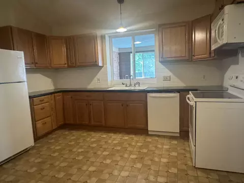 Kitchen - 2207 Wolfe Rd, White Bluff, TN 37187 photo 1 of 4