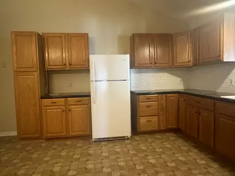 Kitchen - 2207 Wolfe Rd, White Bluff, TN 37187 photo 2 of 4