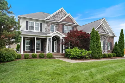 302 Lauderdale Ct, Thompsons Station, TN 37179