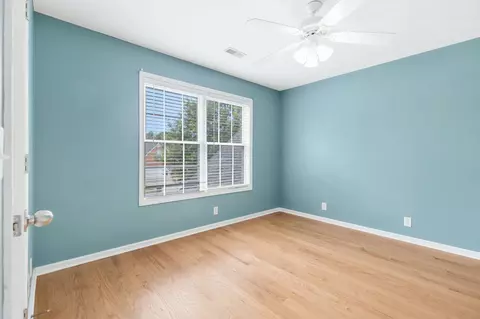 Bedroom - 193 Red Jacket Trce, Murfreesboro, TN 37127 photo 4 of 10