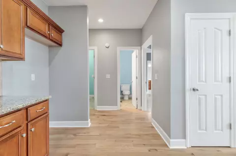 Entry Way - 193 Red Jacket Trce, Murfreesboro, TN 37127 photo 4 of 6