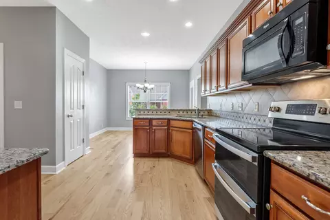 Kitchen - 193 Red Jacket Trce, Murfreesboro, TN 37127 photo 1 of 3