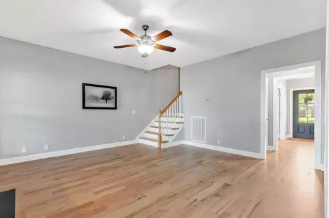 Living - 193 Red Jacket Trce, Murfreesboro, TN 37127 photo 5 of 7