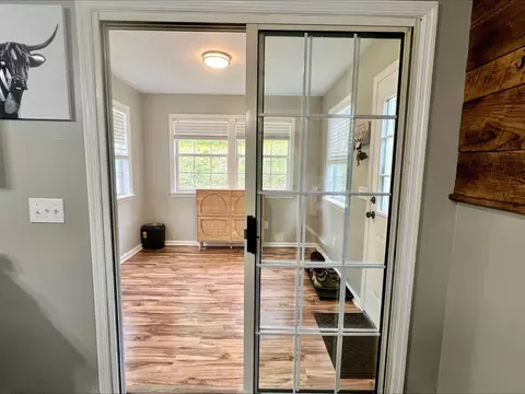 Entry Way - 831 Harris Rd, Dickson, TN 37055 photo 3 of 3