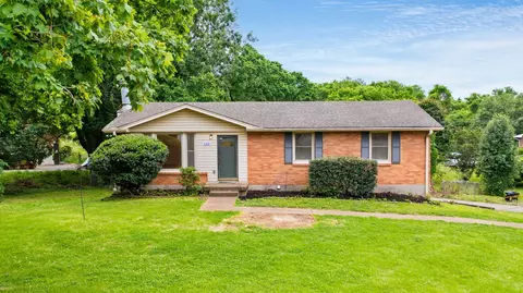 110 Lynn Ln, Old Hickory, TN 37138