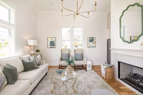 905 N 12th St #A, Nashville, TN 37206