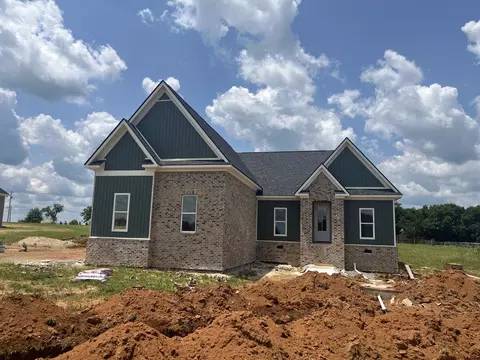 371 Honeybee Dr, Unionville, TN 37180